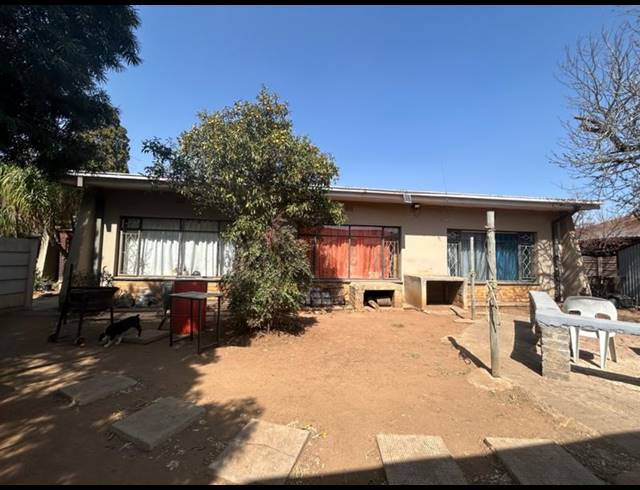 6 BEDROOM HOUSE FOR SALE IN VANDERBIJLPARK SW 1